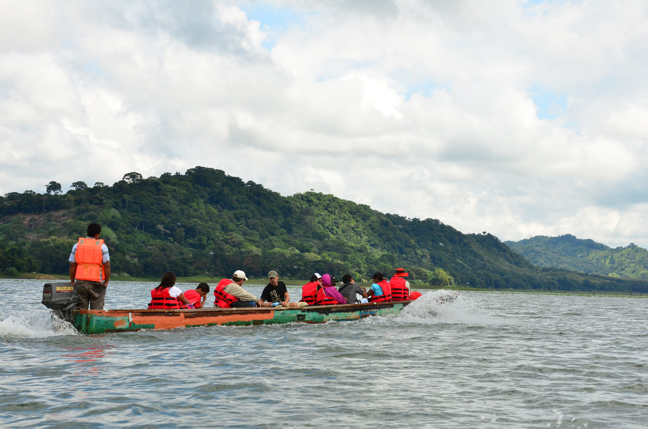 Camino Real Einbaum Lago Alajuela